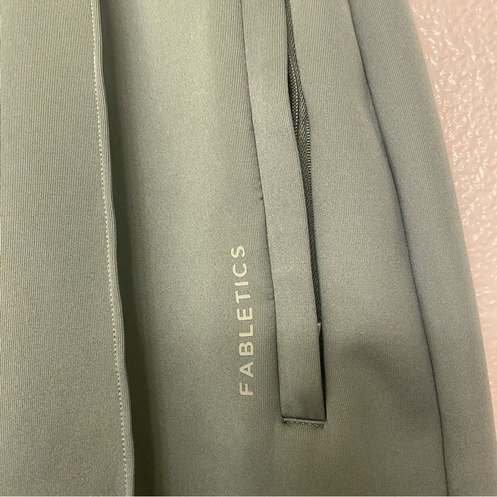 Fabletics Plush Interlock Wide Leg Pant stretch knit sage green casual trouser S - Picture 6 of 11